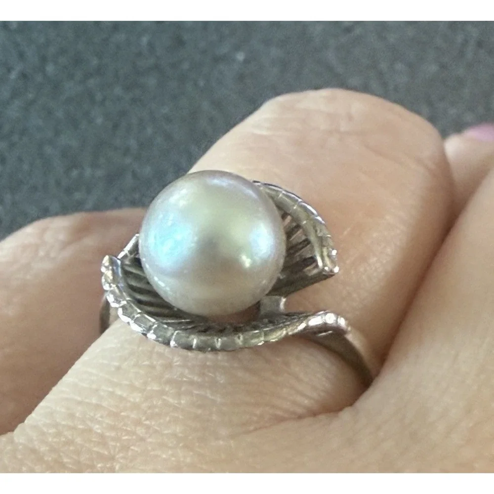 Vintage 925 Sterling Silver Clam Shell Pearl Ring Mid Century Fluted Bypass